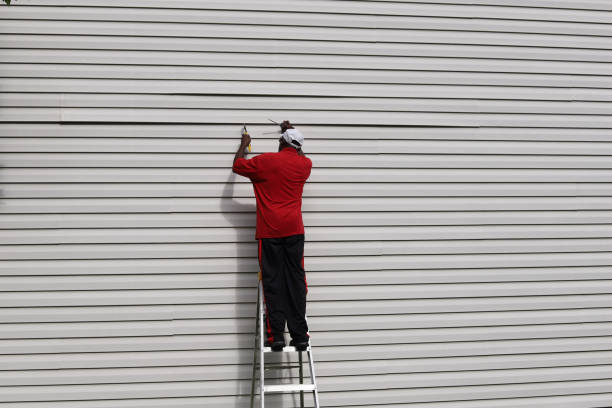 Siding Removal and Disposal in Warr Acres, OK